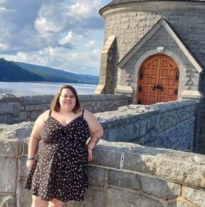 Meet your Posher, Desiree